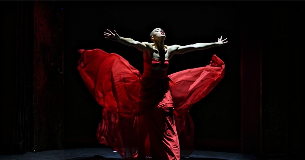 Isabelle Beernaert — Rouge